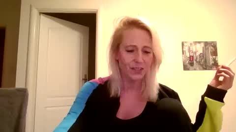 Snapshot of fairy_nightmare chatting on 11/12/25, 05:57 Fairy NightMary online show from 11/12/25, 05:57