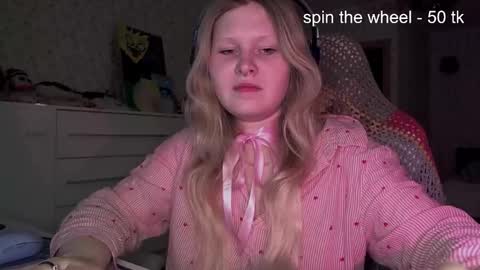 Arisha online show from 11/28/25, 10:01