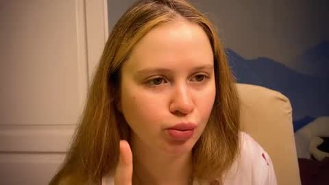 Snapshot of fairyilona chatting on 10/28/25, 07:45 Ilona online show from 10/28/25, 07:45