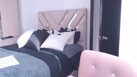 fairylatin online show from 10/16/25, 12:39