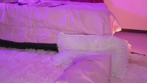 Sara  REMEMBER TO LEAVE A THUMB UP online show from 02/28/26, 04:02