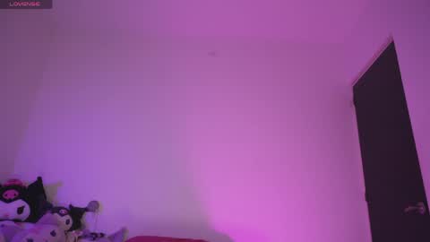 Sara  REMEMBER TO LEAVE A THUMB UP online show from 04/24/26, 02:47