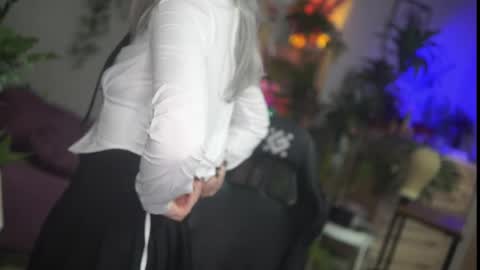 faith_chan online show from 11/14/25, 03:27