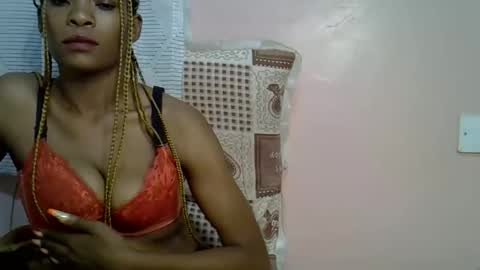 faizah_ online show from 03/30/26, 01:28