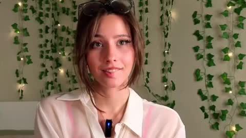 Kaori online show from 09/10/25, 08:53