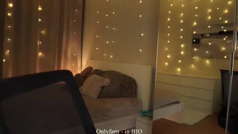 Kaori online show from 12/03/25, 07:56