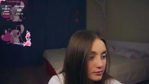 Snapshot of falineellson chatting on 11/05/25, 07:30 Erika online show from 11/05/25, 07:30