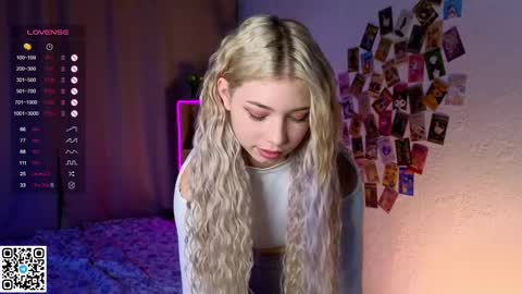 Emilia online show from 02/19/25, 04:12