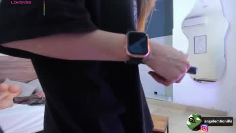 Megan    630  1330 -5 online show from 11/18/25, 12:31