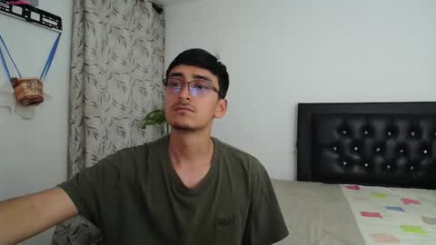 FallGays online show from 09/21/25, 11:17