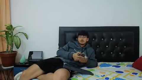 FallGays online show from 02/18/26, 11:44