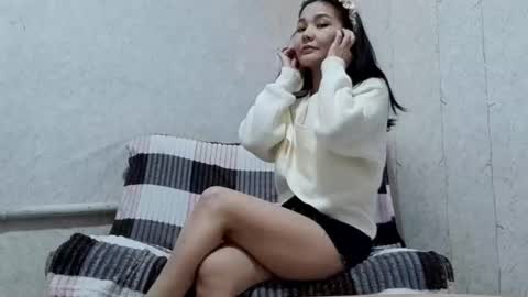 Mia online show from 03/02/26, 04:14