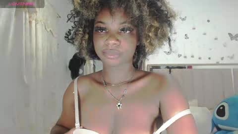 Snapshot of fallonsweett chatting on 04/10/26, 01:22 fallonsweett online show from 04/10/26, 01:22