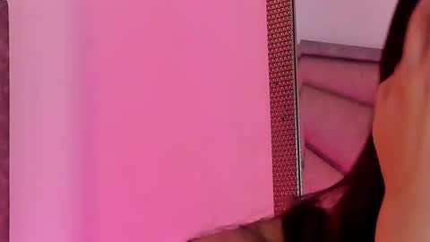 Snapshot of faloonroussel chatting on 01/13/26, 06:35 Faloon online show from 01/13/26, 06:35