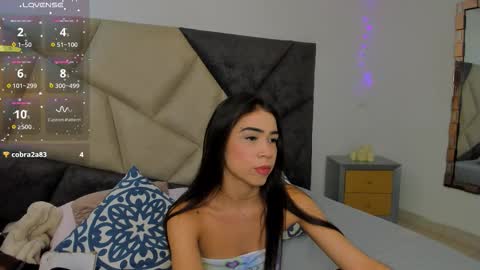 Snapshot of faloonroussel chatting on 02/03/26, 01:04 Faloon online show from 02/03/26, 01:04