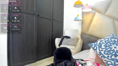 Snapshot of faloonroussel chatting on 02/04/26, 06:47 Faloon online show from 02/04/26, 06:47