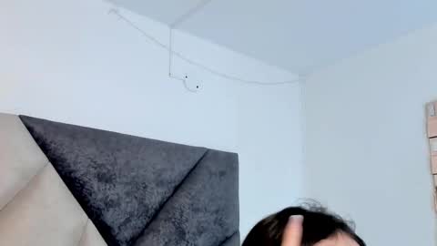 Snapshot of faloonroussel chatting on 02/18/26, 06:26 Faloon online show from 02/18/26, 06:26