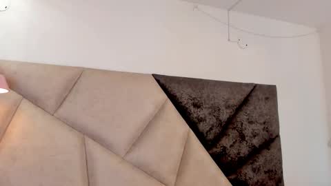 Snapshot of faloonroussel chatting on 02/21/26, 06:20 Faloon online show from 02/21/26, 06:20