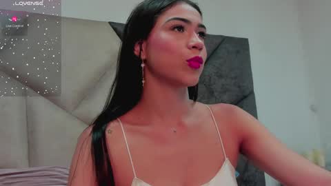 Snapshot of faloonroussel chatting on 05/29/26, 06:50 Faloon online show from 05/29/26, 06:50