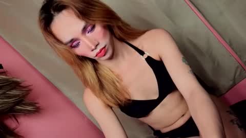 Snapshot of familystroke_twinny8 chatting on 02/17/25, 10:40 Alexandra x Alexandro online show from 02/17/25, 10:40