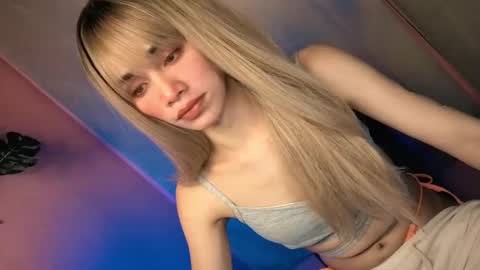 Snapshot of familystroke_twinny8 chatting on 02/25/25, 04:10 Alexandra x Alexandro online show from 02/25/25, 04:10