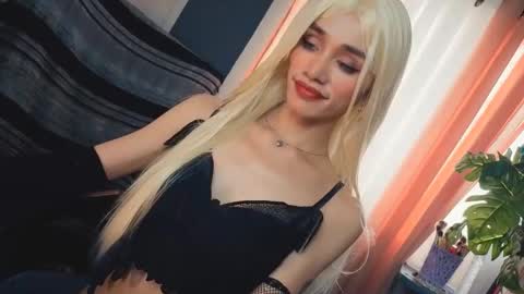 Snapshot of familystroke_twinny8 chatting on 09/26/25, 01:09 Alexandra x Alexandro online show from 09/26/25, 01:09