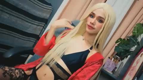 Snapshot of familystroke_twinny8 chatting on 09/28/25, 01:27 Alexandra x Alexandro online show from 09/28/25, 01:27