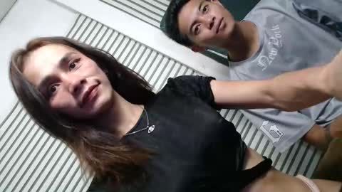 Snapshot of familystroke_twinny8 chatting on 04/28/26, 02:27 Alexandra x Alexandro online show from 04/28/26, 02:27