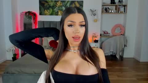 Jennifer online show from 01/15/26, 12:04