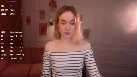 Snapshot of fancyamelia chatting on 09/27/25, 02:11 fancyamelia online show from 09/27/25, 02:11