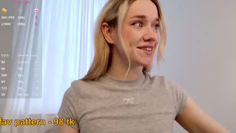 Snapshot of fancyamelia chatting on 10/01/25, 12:55 fancyamelia online show from 10/01/25, 12:55