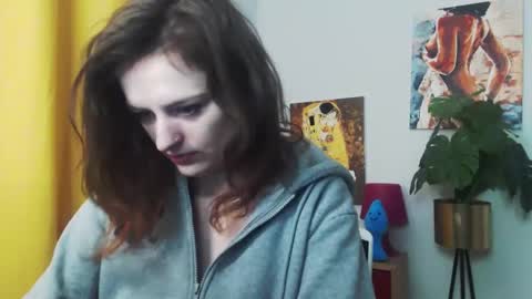 Nadine online show from 12/19/24, 06:23