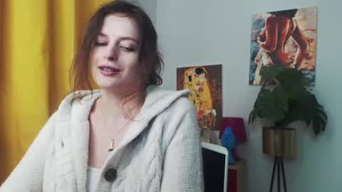 Nadine online show from 01/08/25, 09:21