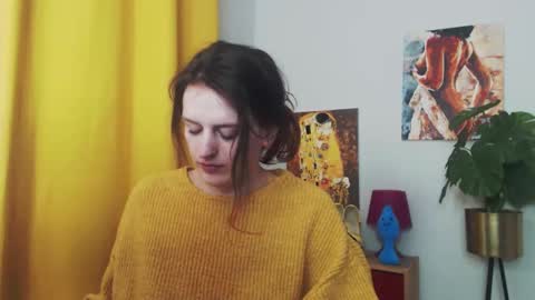 Nadine online show from 01/21/25, 09:24