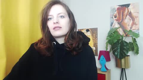 Nadine online show from 02/17/25, 06:20