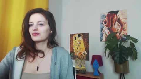 Nadine online show from 02/22/25, 07:23