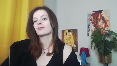 Nadine online show from 02/25/25, 09:31