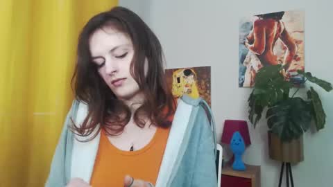 Nadine online show from 03/06/25, 09:25