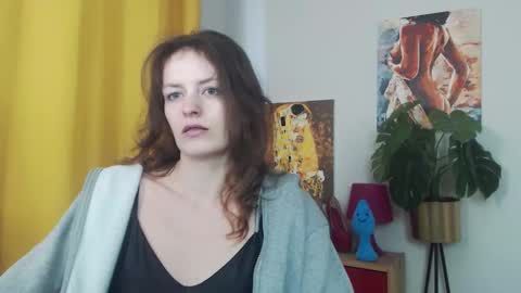 Nadine online show from 09/09/25, 04:45