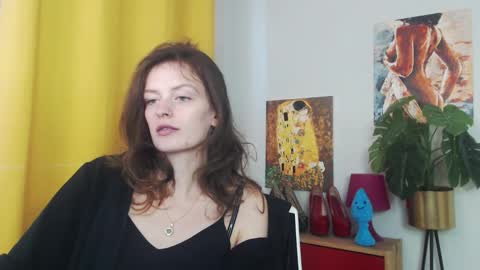 Nadine online show from 09/16/25, 05:08