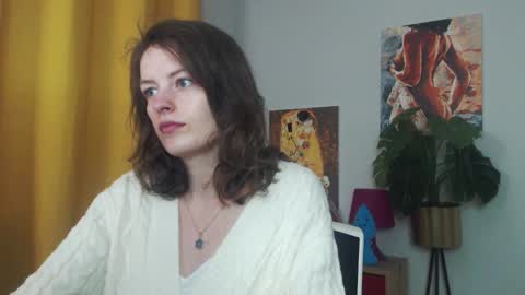 Nadine online show from 10/07/25, 04:42