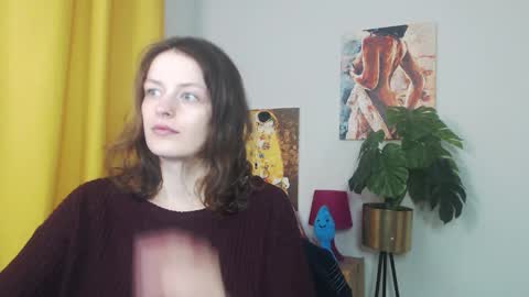 Nadine online show from 11/10/25, 05:50