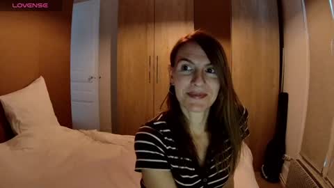 Snapshot of fanny_posy chatting on 06/30/26, 10:38 Fanny online show from 06/30/26, 10:38