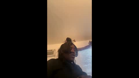 Snapshot of fansiibaby chatting on 12/19/24, 12:45 fansiibaby online show from 12/19/24, 12:45