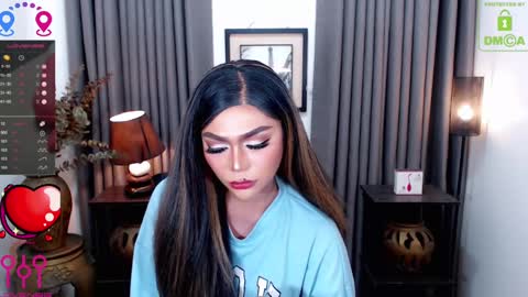 Snapshot of fantacyoflove chatting on 01/17/25, 02:08 YASI online show from 01/17/25, 02:08