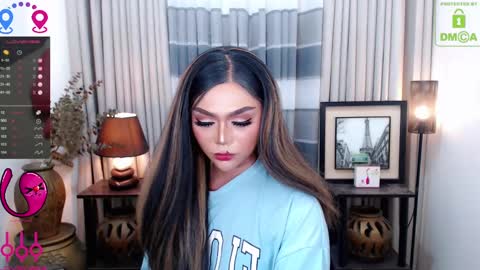 Snapshot of fantacyoflove chatting on 02/11/25, 09:42 YASI online show from 02/11/25, 09:42