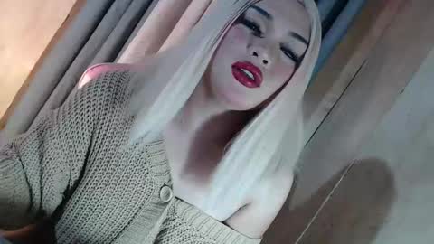 DANIELLA - DONT FORGET TO GIVE ME A THUMBSU UP online show from 06/03/26, 04:26