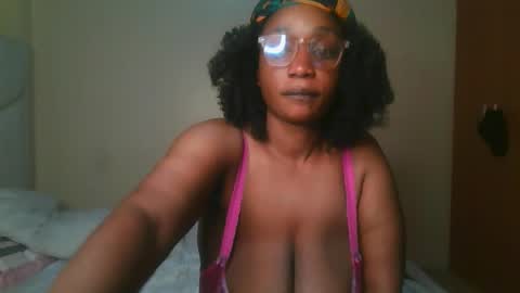 Snapshot of fantasymelons1 chatting on 03/27/26, 03:12 Fantasy melons online show from 03/27/26, 03:12