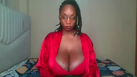Snapshot of fantasymelons1 chatting on 04/28/26, 01:16 Fantasy melons online show from 04/28/26, 01:16