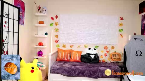 Snapshot of fantasyxwolf chatting on 10/15/25, 05:24 River online show from 10/15/25, 05:24